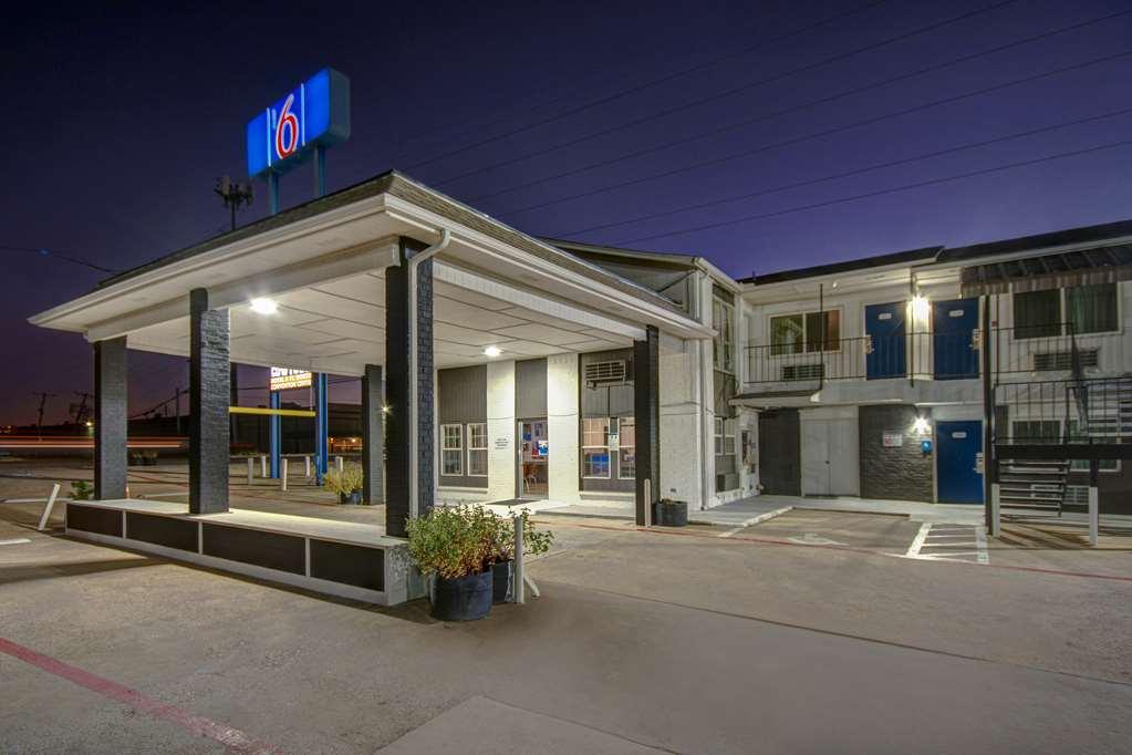 Motel 6 Fort Worth - Northside Exterior foto