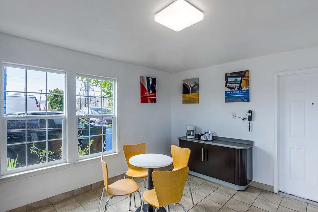 Motel 6 Fort Worth - Northside Interior foto